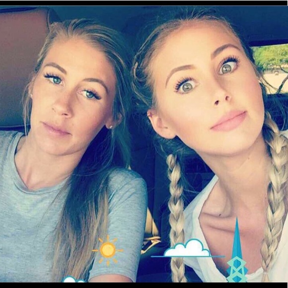 clothes & deals. Deals & clothes 💃🏼💃🏼 - Picture 2 of 4